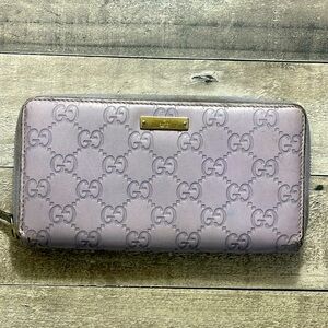 GUCCI Lilac Leather Zippy Wallet